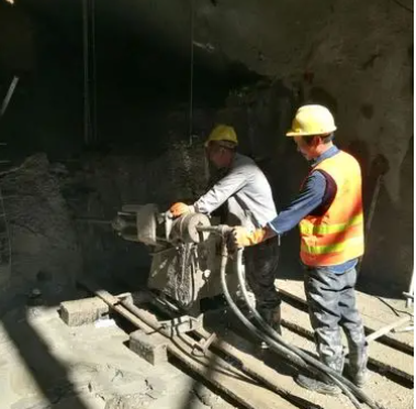 上高水下抗分散灌浆料特点 水下不分散注浆料介绍